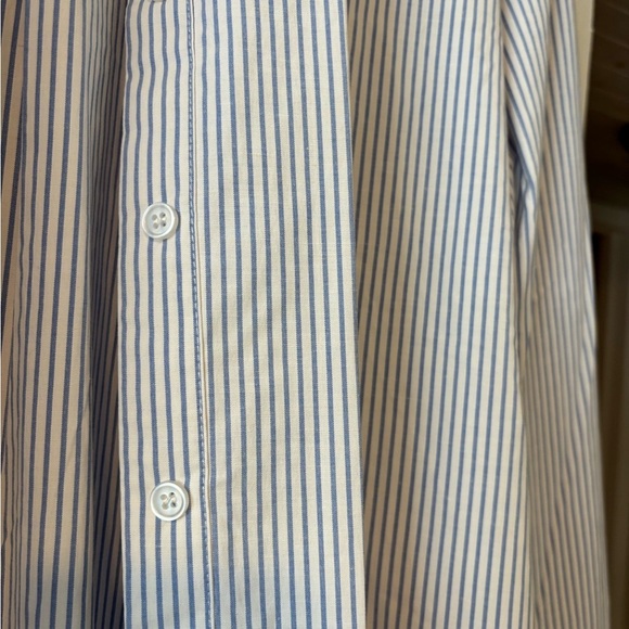 Cupio Blue and White Casual Button Down Shirt - Picture 4 of 6
